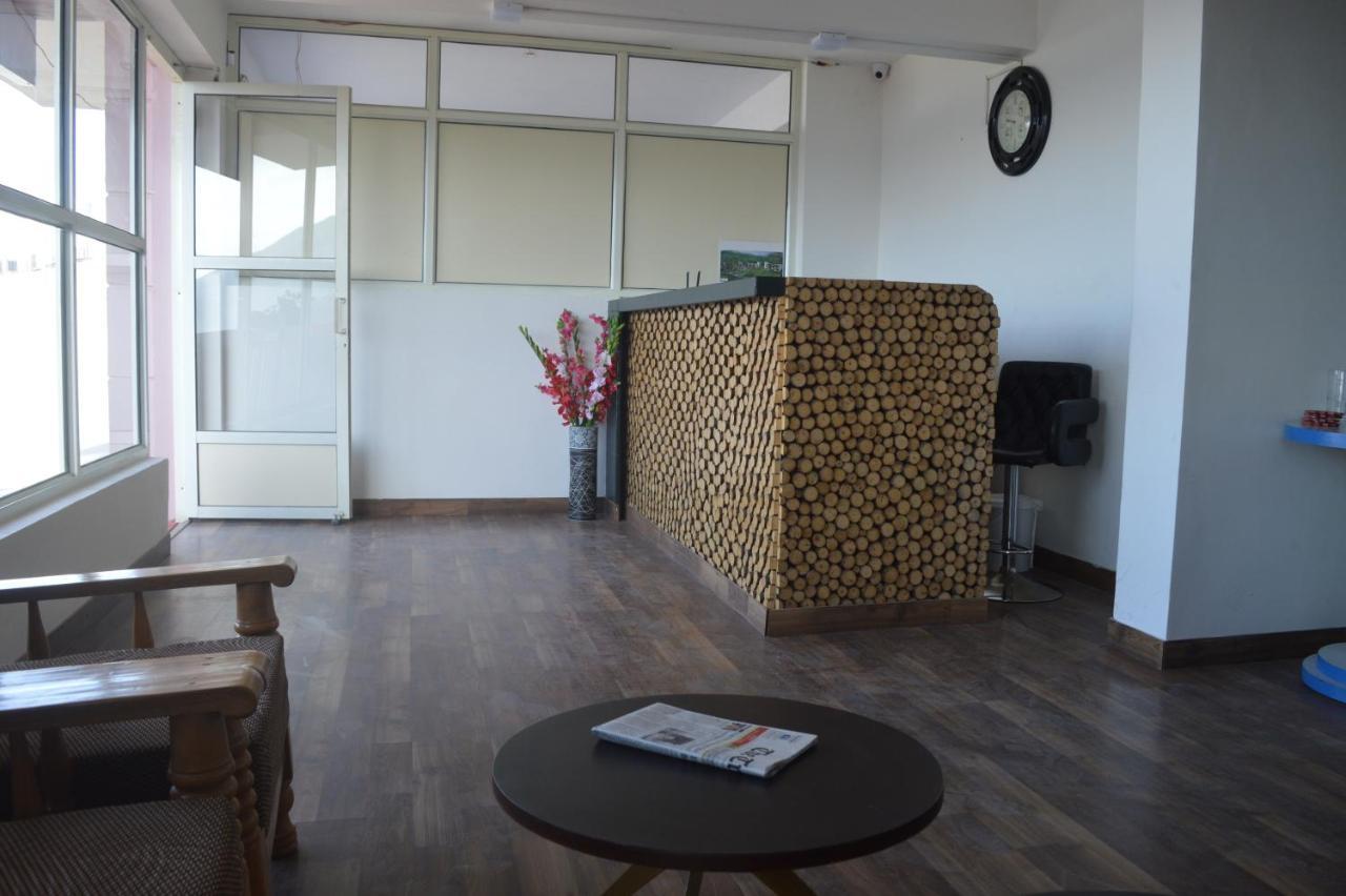Spangle Heights Shimla, Suites And Residences Extérieur photo